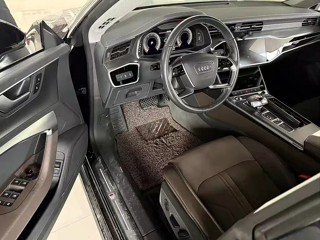 Audi A7L 2022 — фото 13