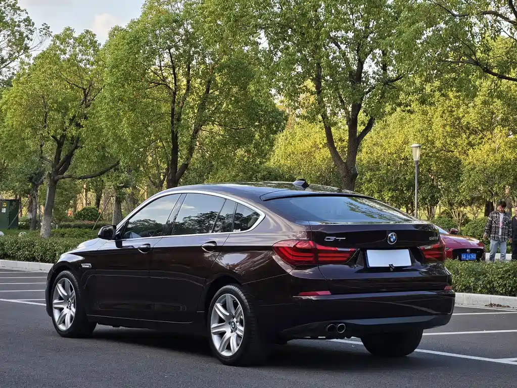 BMW 5 Series GT 2017 — фото 4