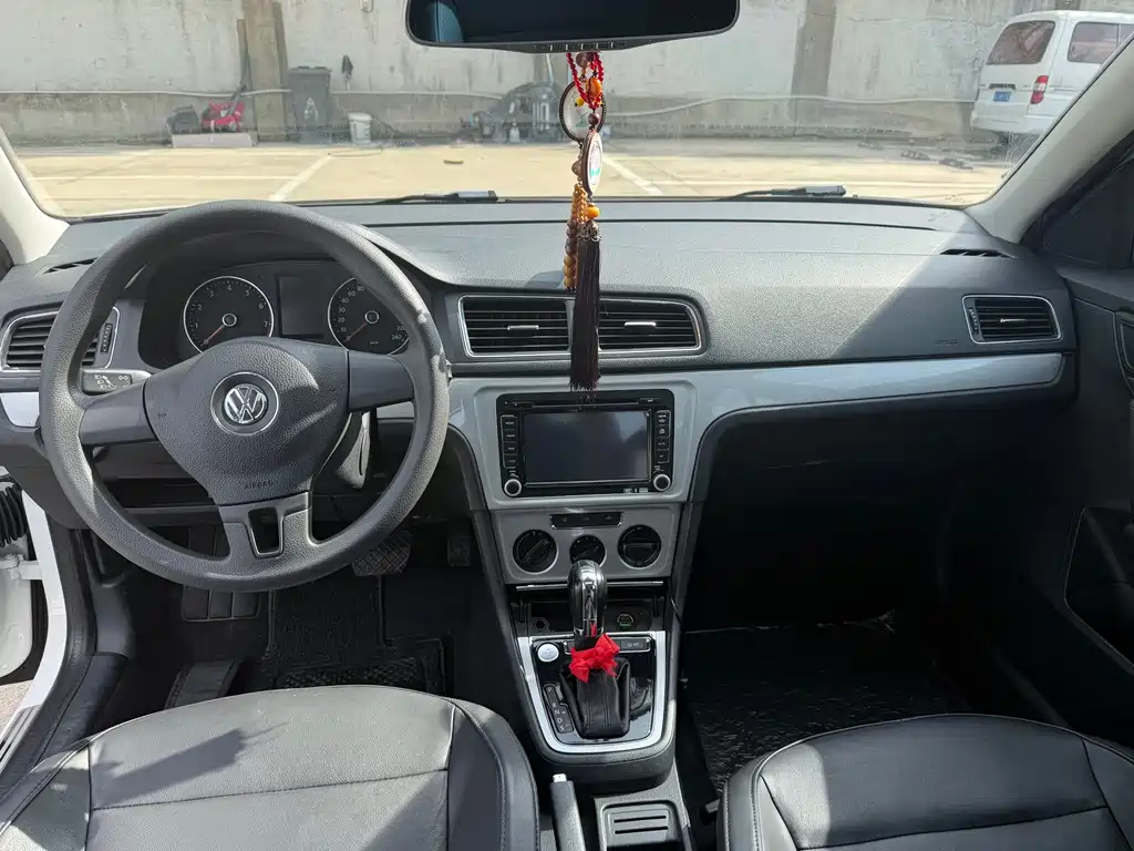 Volkswagen Gran Lavida 2015