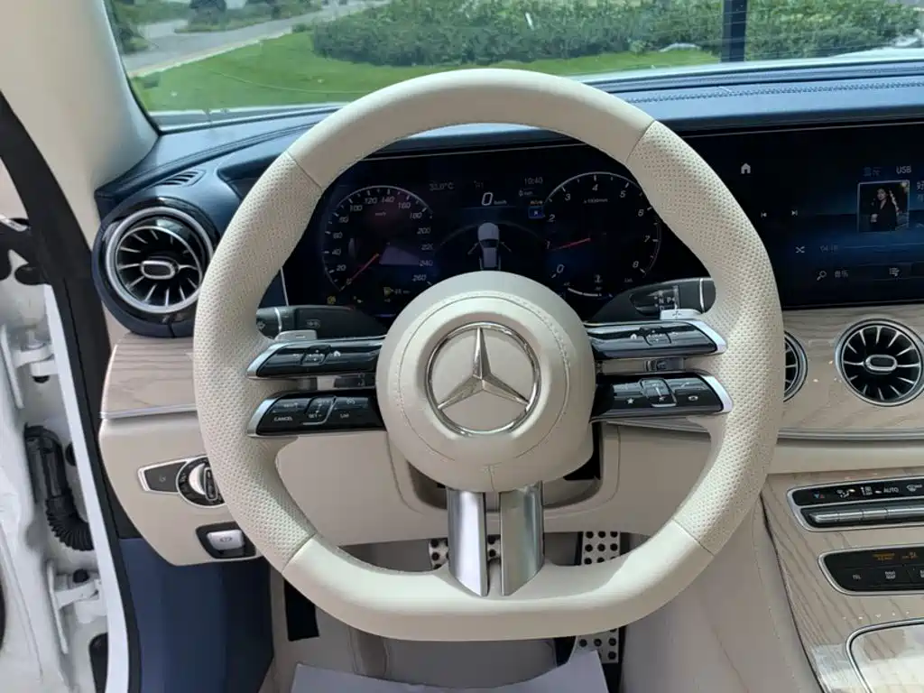 Mercedes-Benz E-Class 2024 — фото 13