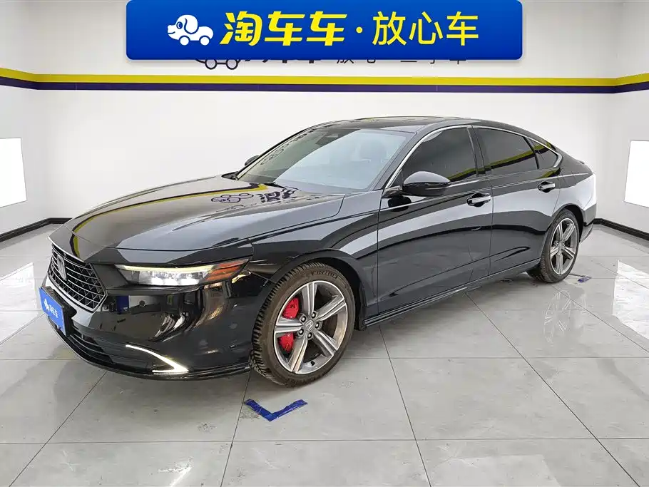 Honda Accord 2023 — фото 1