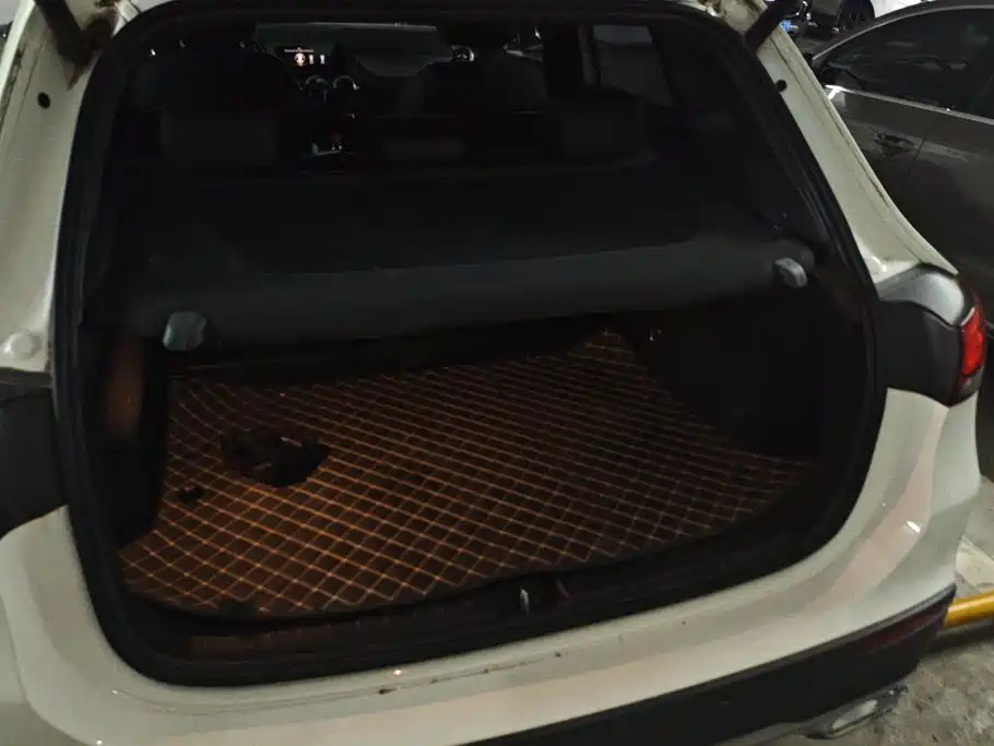 Mercedes-Benz GLA 2021