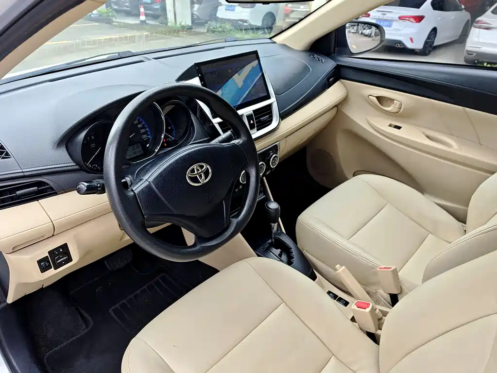 Toyota Vios 2017 — фото 30