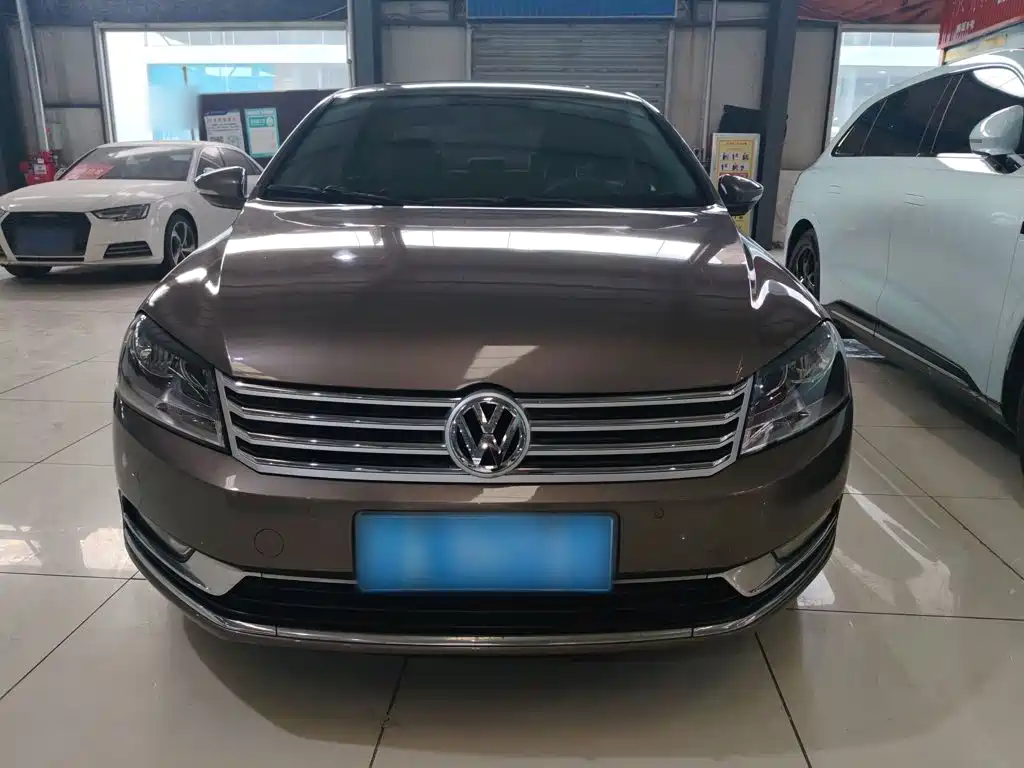 Volkswagen Magotan 2016