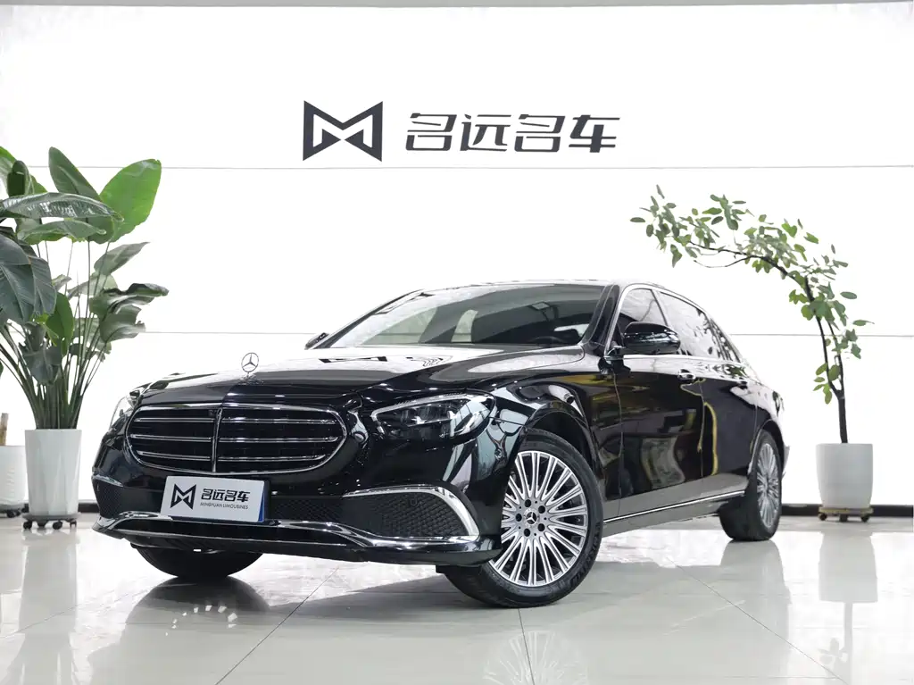 Mercedes-Benz E-Class 2023 — фото 1