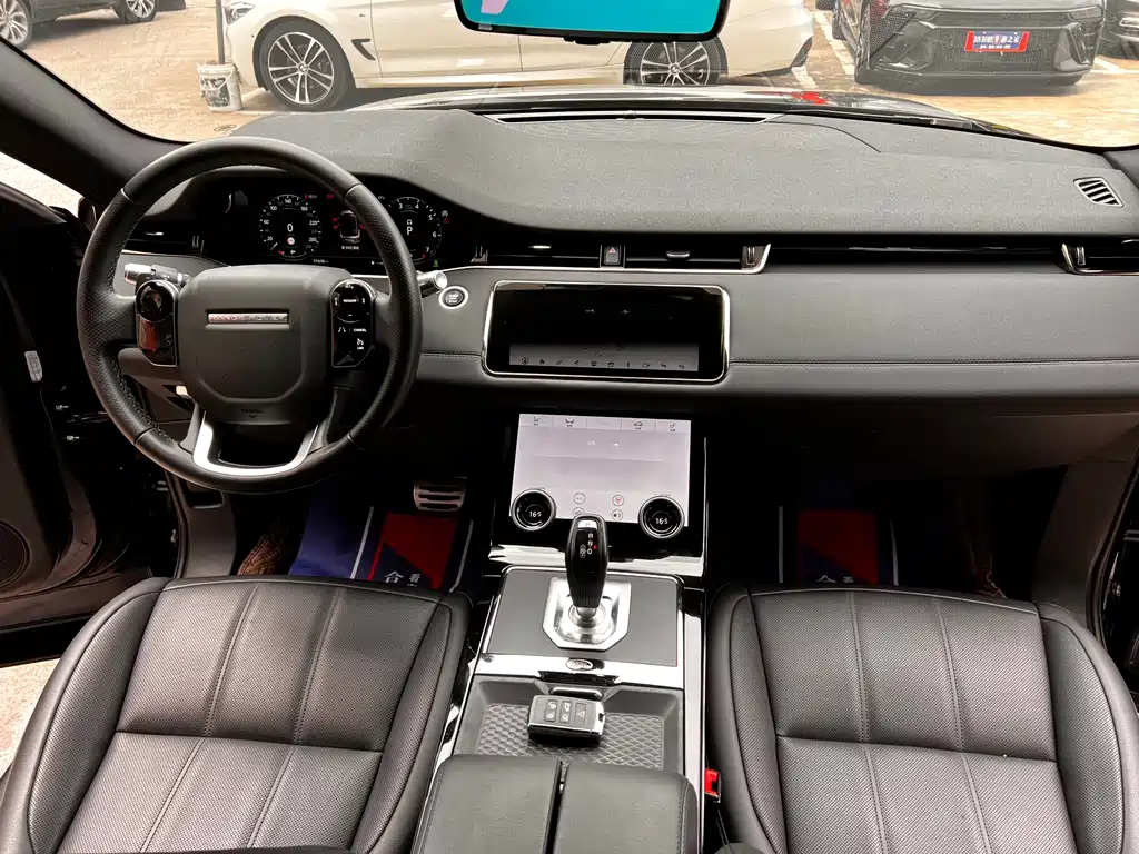 Land Rover Evoque 2020 — фото 46