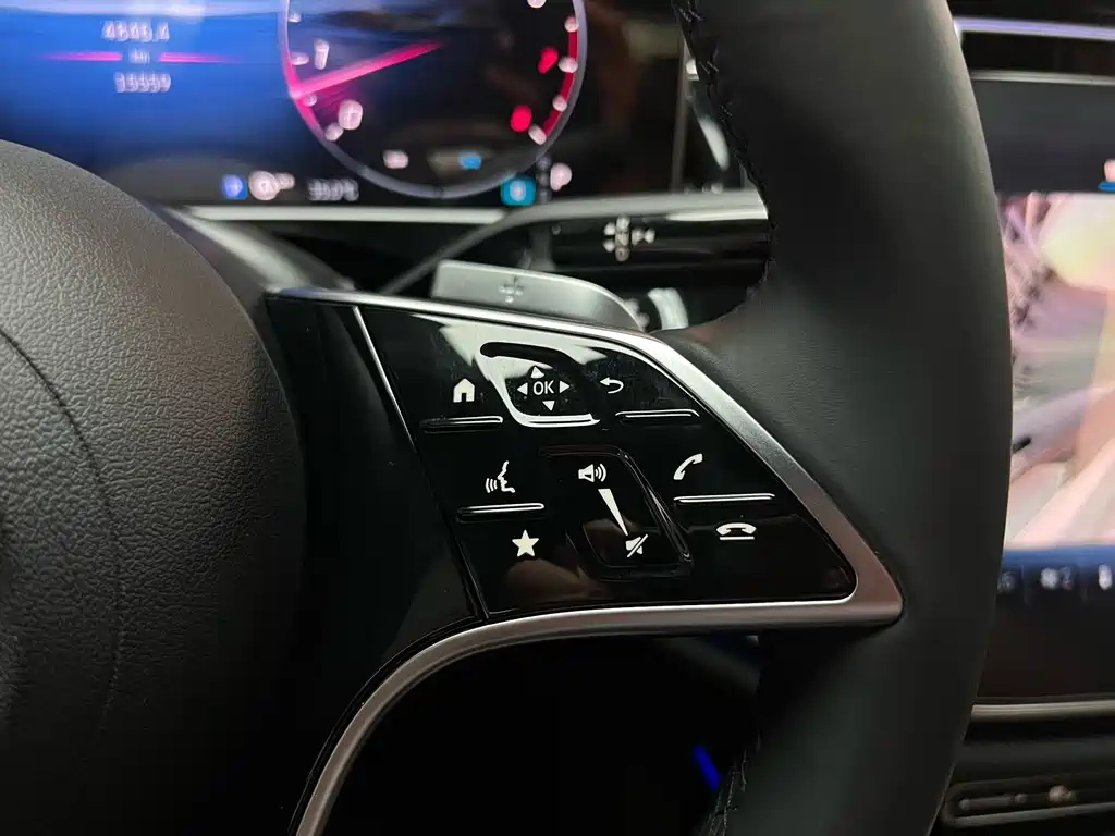 Mercedes-Benz E-Class 2025 — фото 23