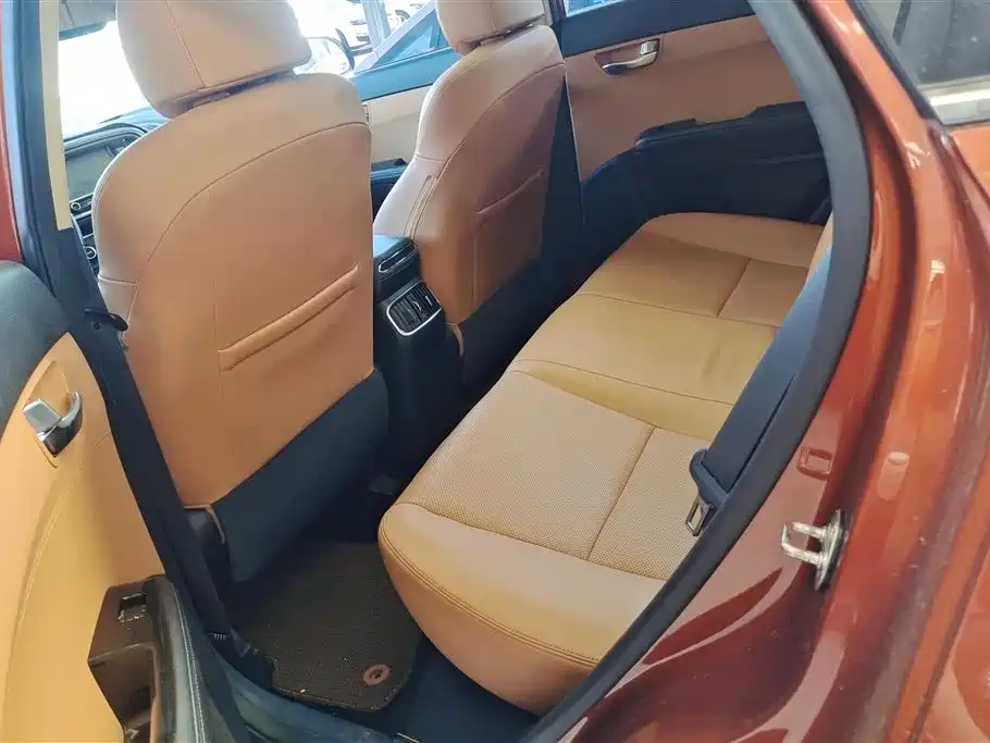 Kia KX3 2015 — фото 11