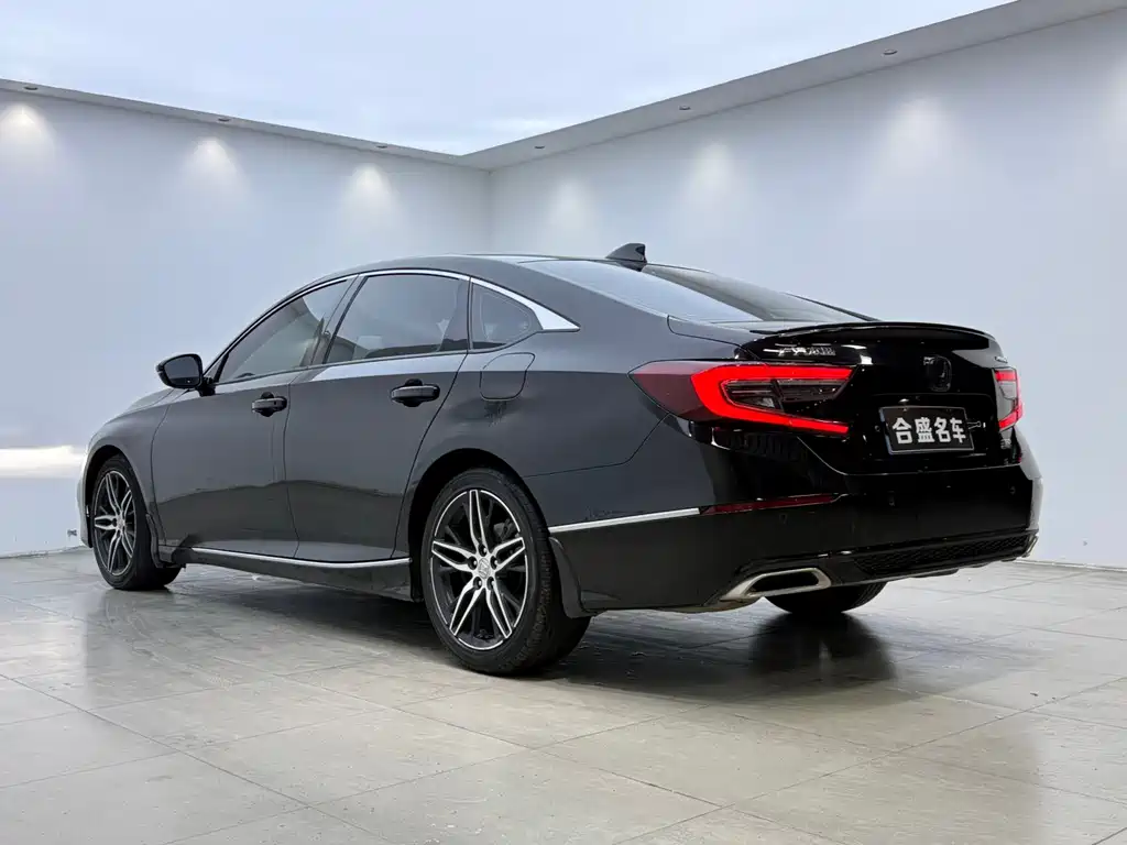 Honda Accord 2022 — фото 18