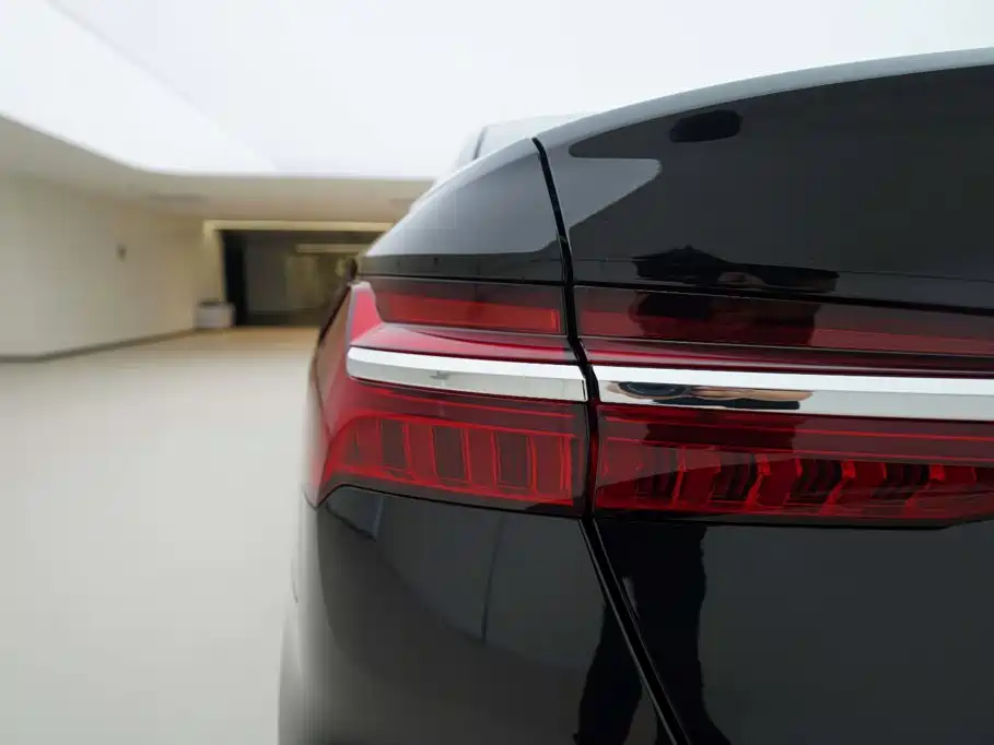 Audi A6L 2022 — фото 10