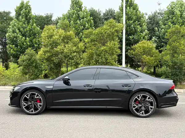 Audi A7L 2025