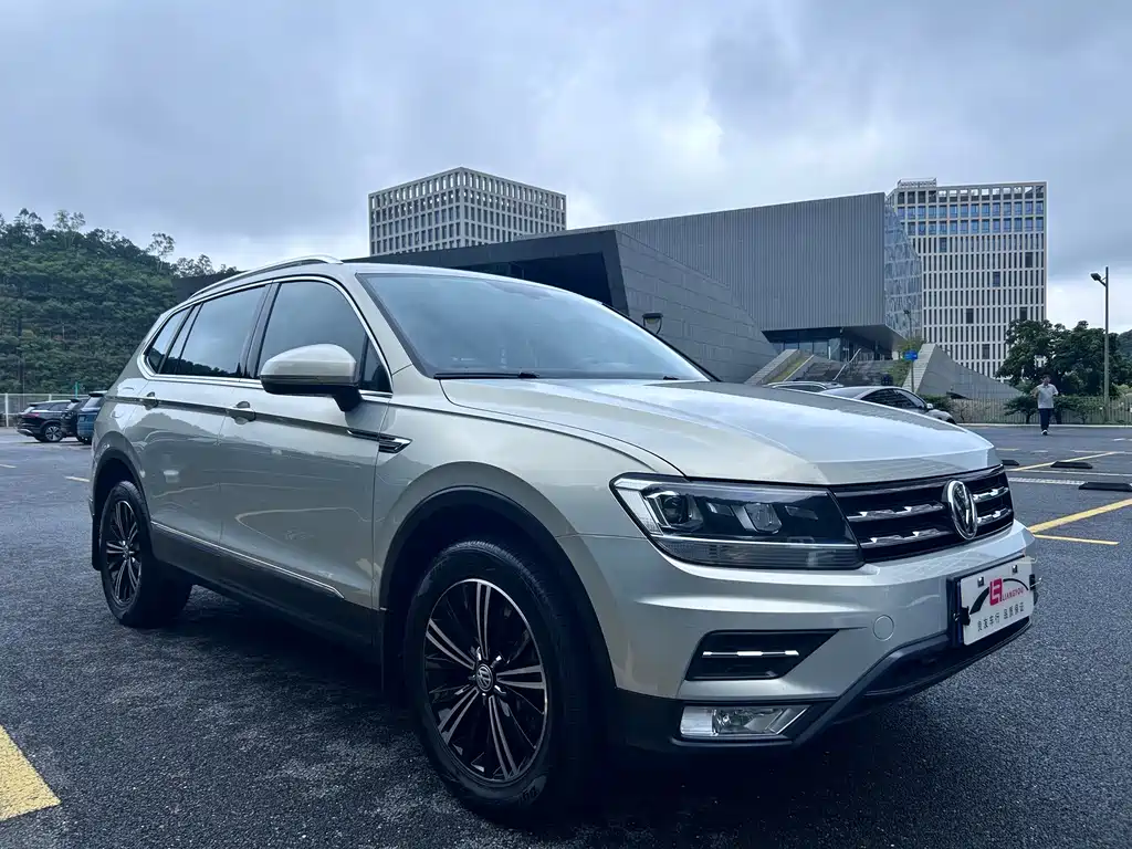 Volkswagen Tiguan L 2019
