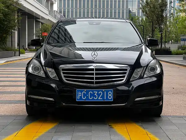 Mercedes-Benz E-Class 2011