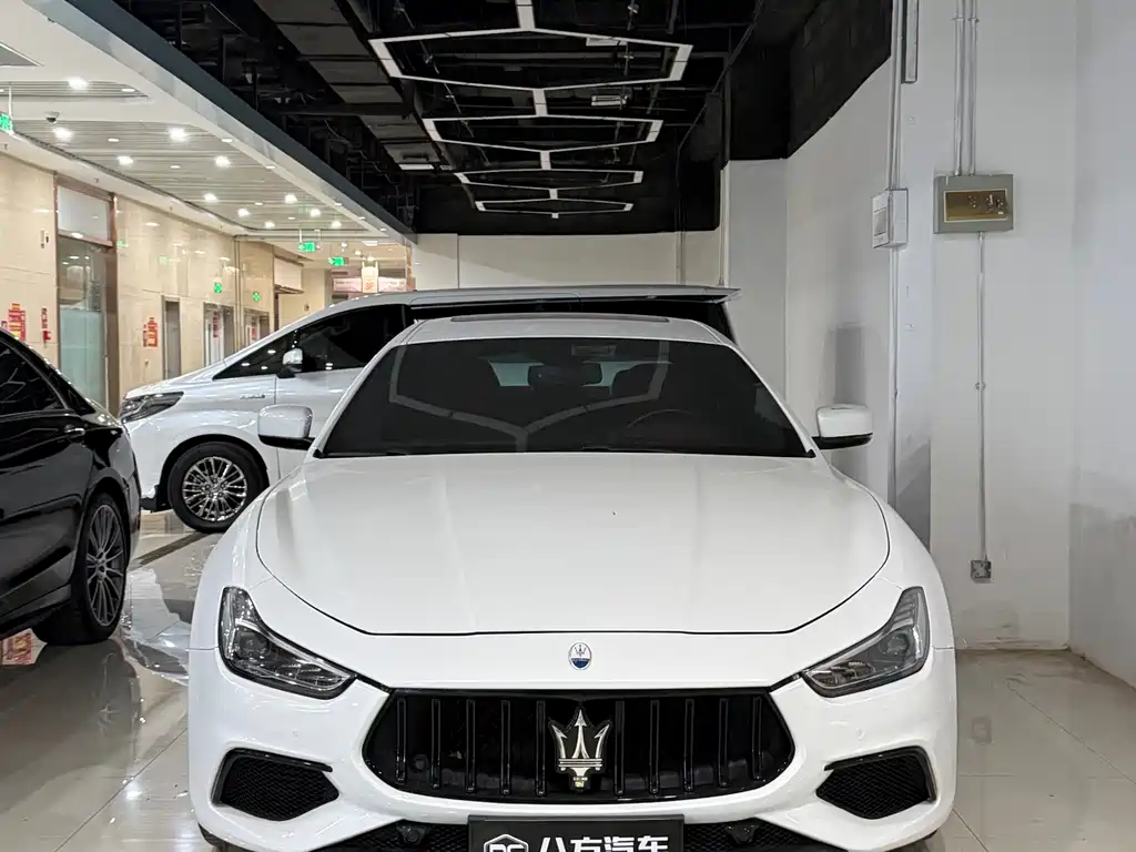 Maserati Ghibli 2015 — фото 2