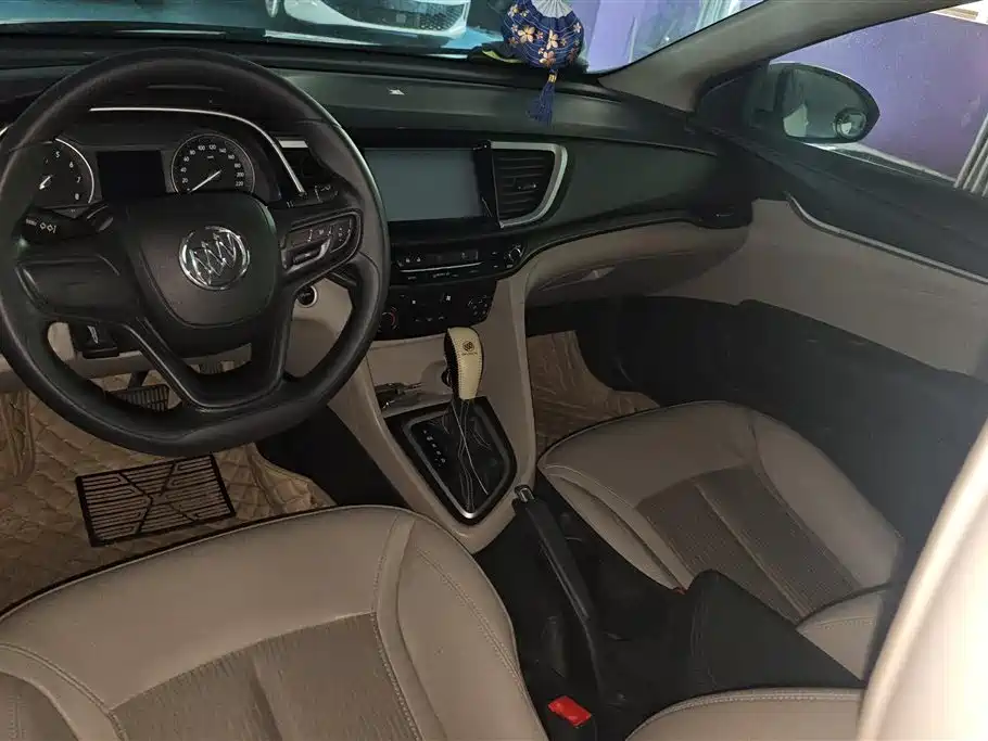 Buick Excelle 2016 — фото 12