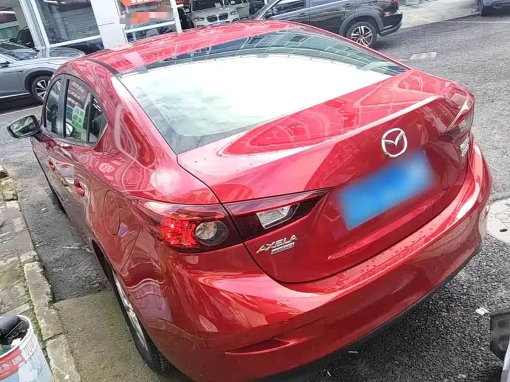 Mazda 3 Axela 2015