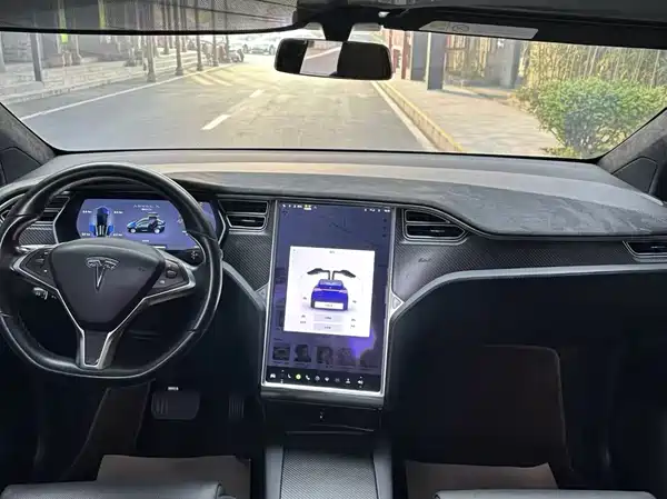 Tesla Model X 2016