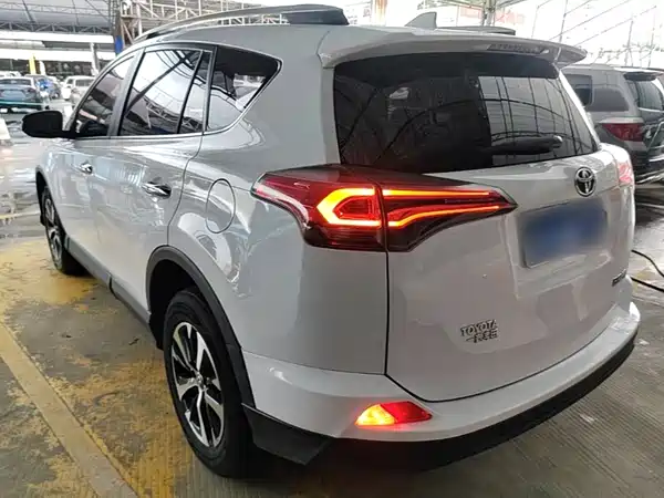 Toyota RAV4 2018
