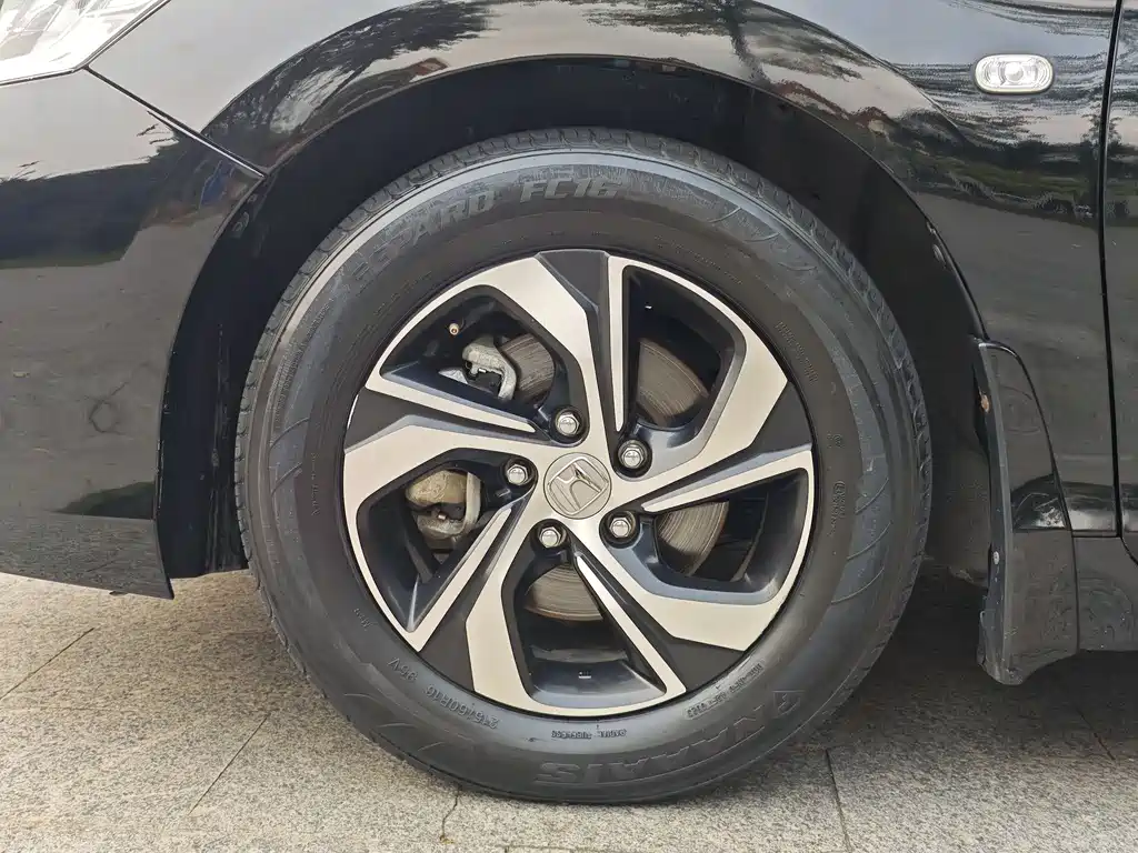 Honda Accord 2018 — фото 10