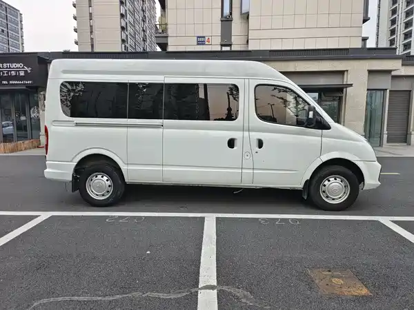 Maxus V80 2024