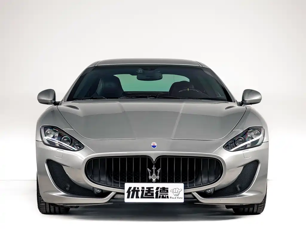 Maserati Granturismo 2013 — фото 3