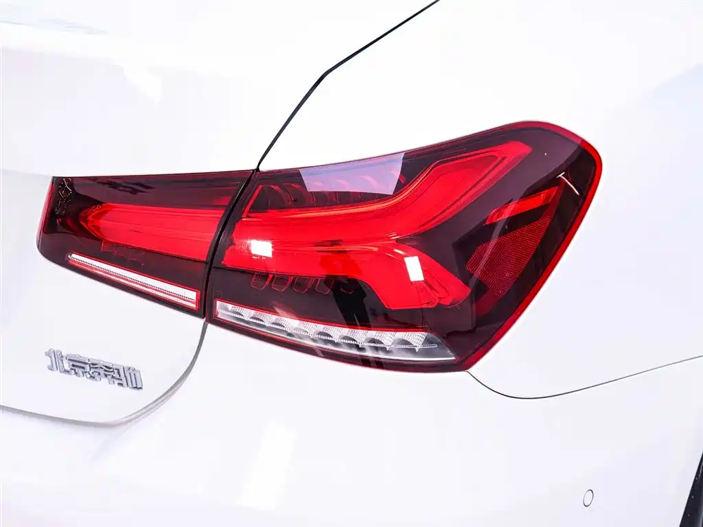 Mercedes-Benz A-Class 2023 — фото 9