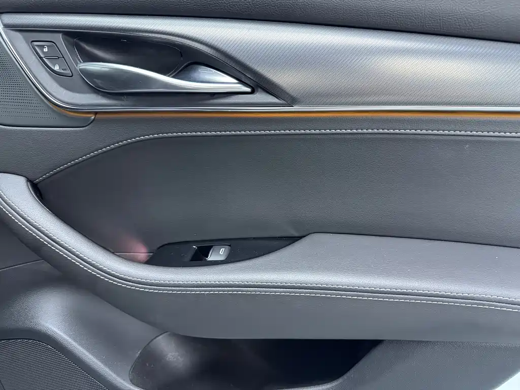 Cadillac CT5 2024 — фото 13