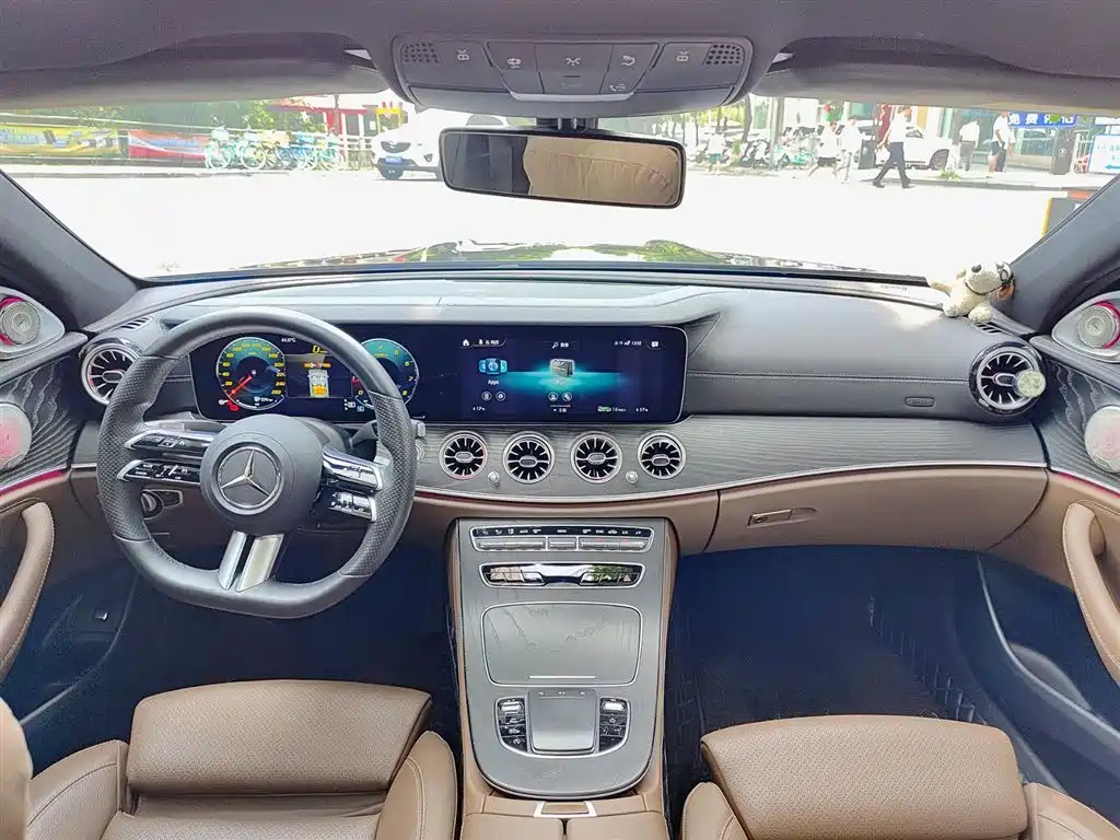 Mercedes-Benz E-Class 2022 — фото 10