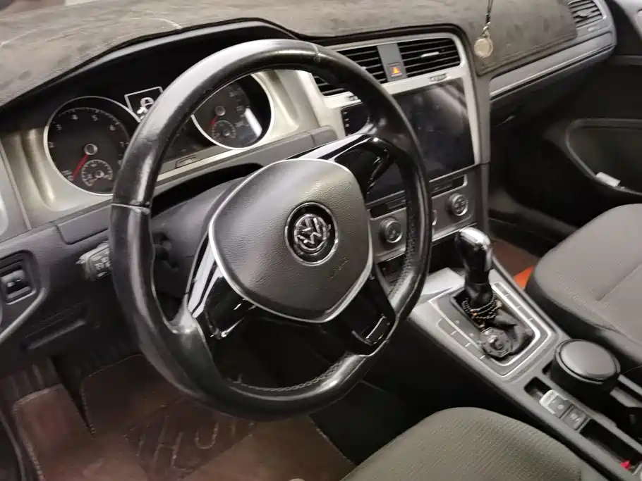 Volkswagen Golf 2015 — фото 15
