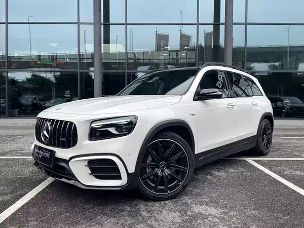 Mercedes-Benz GLB AMG 2025