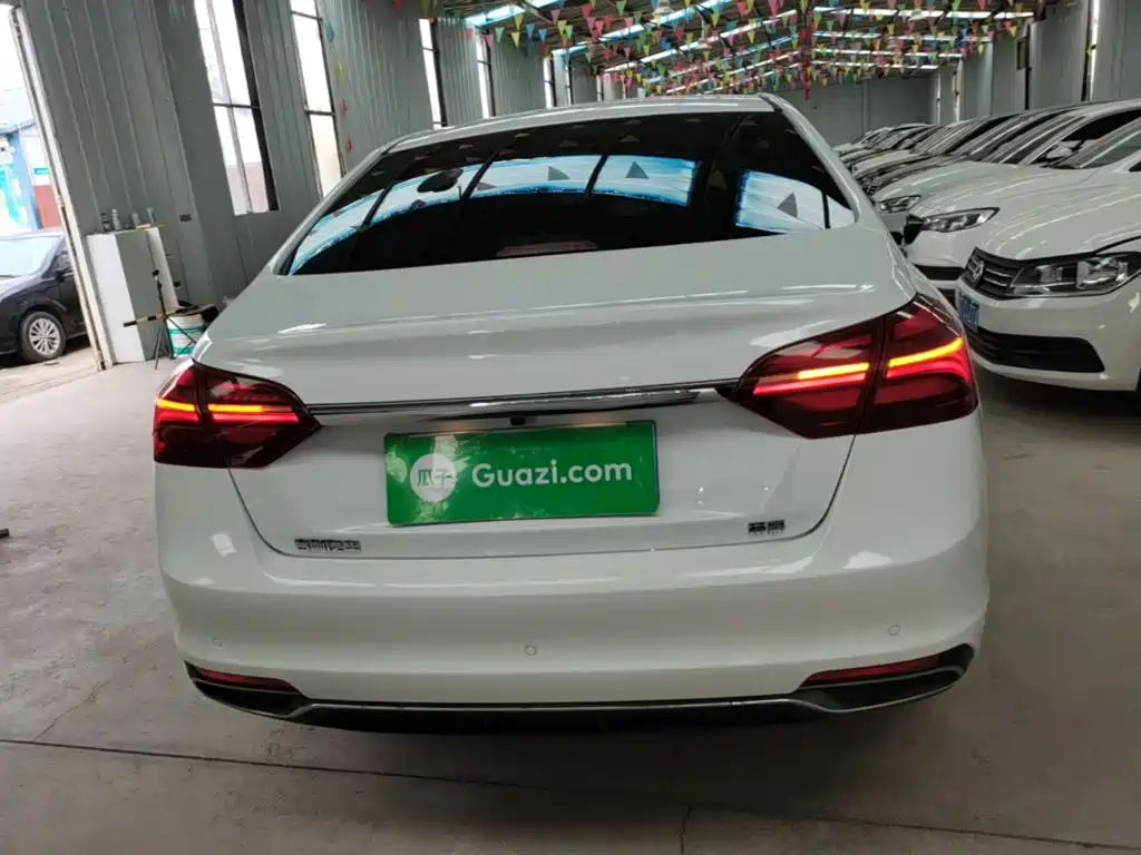 Geely Emgrand 2019