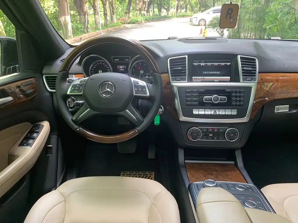 Mercedes-Benz M-Class 2015 — фото 9