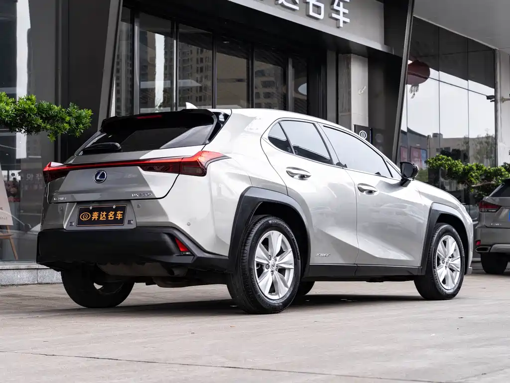 Lexus UX 2021 — фото 3