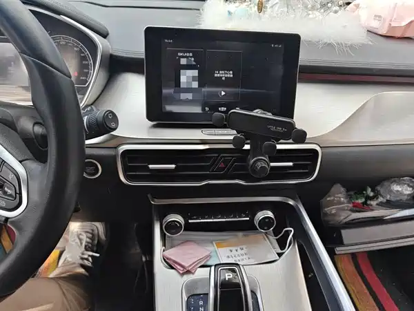 Geely Binyue 2021