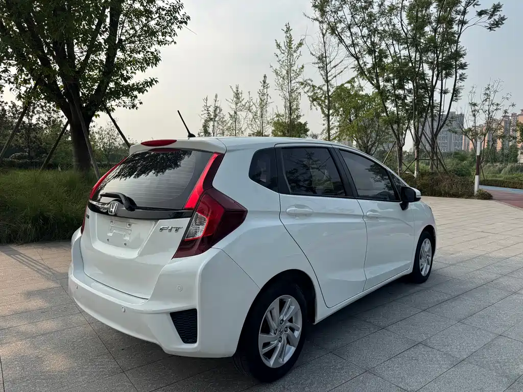 Honda Fit 2016