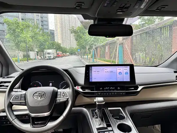 Toyota Sienna 2022