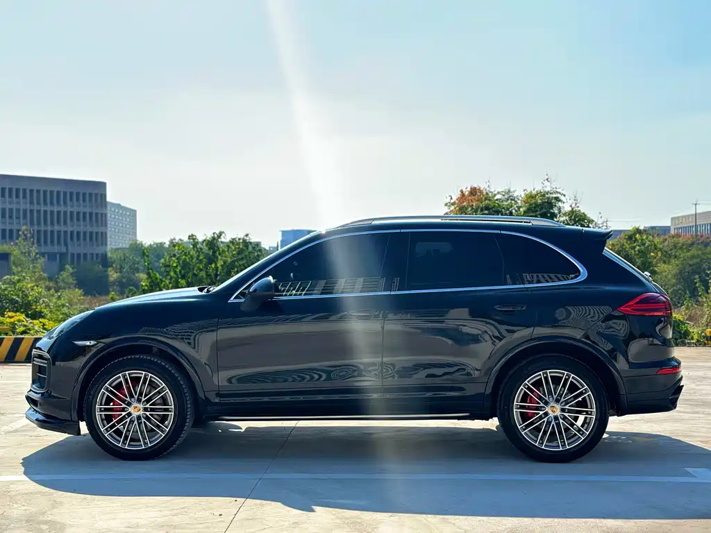 Porsche Cayenne 2013