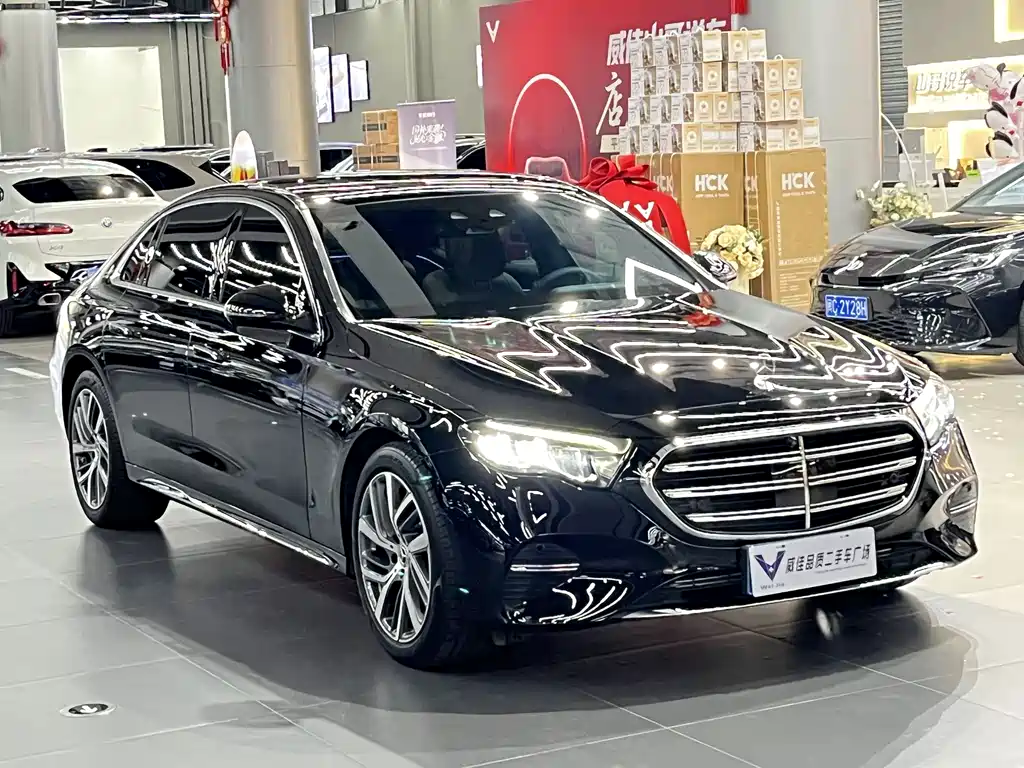 Mercedes-Benz E-Class 2024