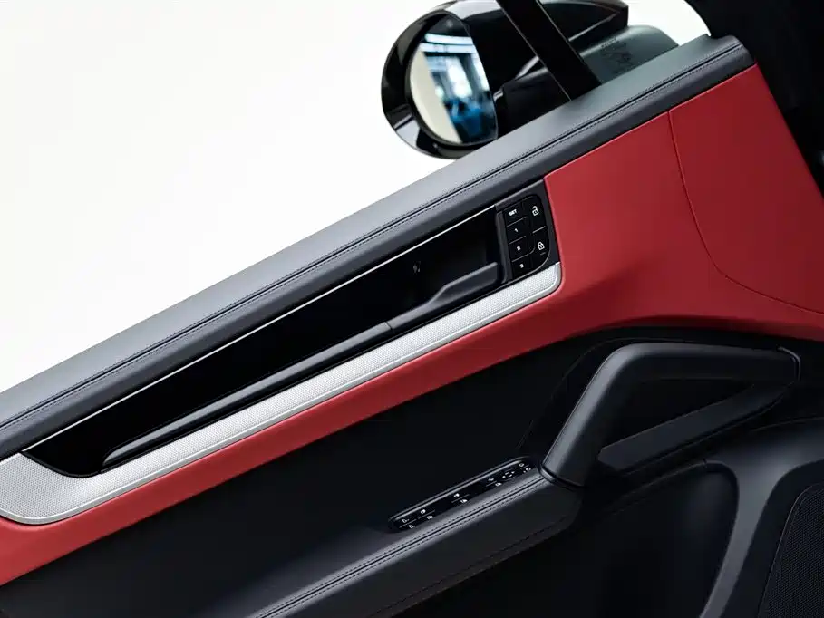 Porsche Cayenne 2025 — фото 17