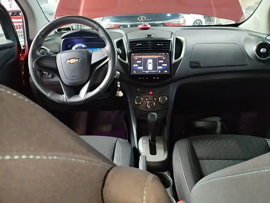 Chevrolet Trax 2016 — фото 10