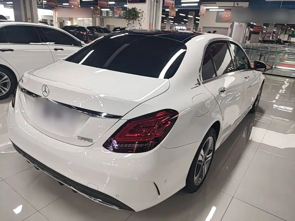 Mercedes-Benz C-Class 2021