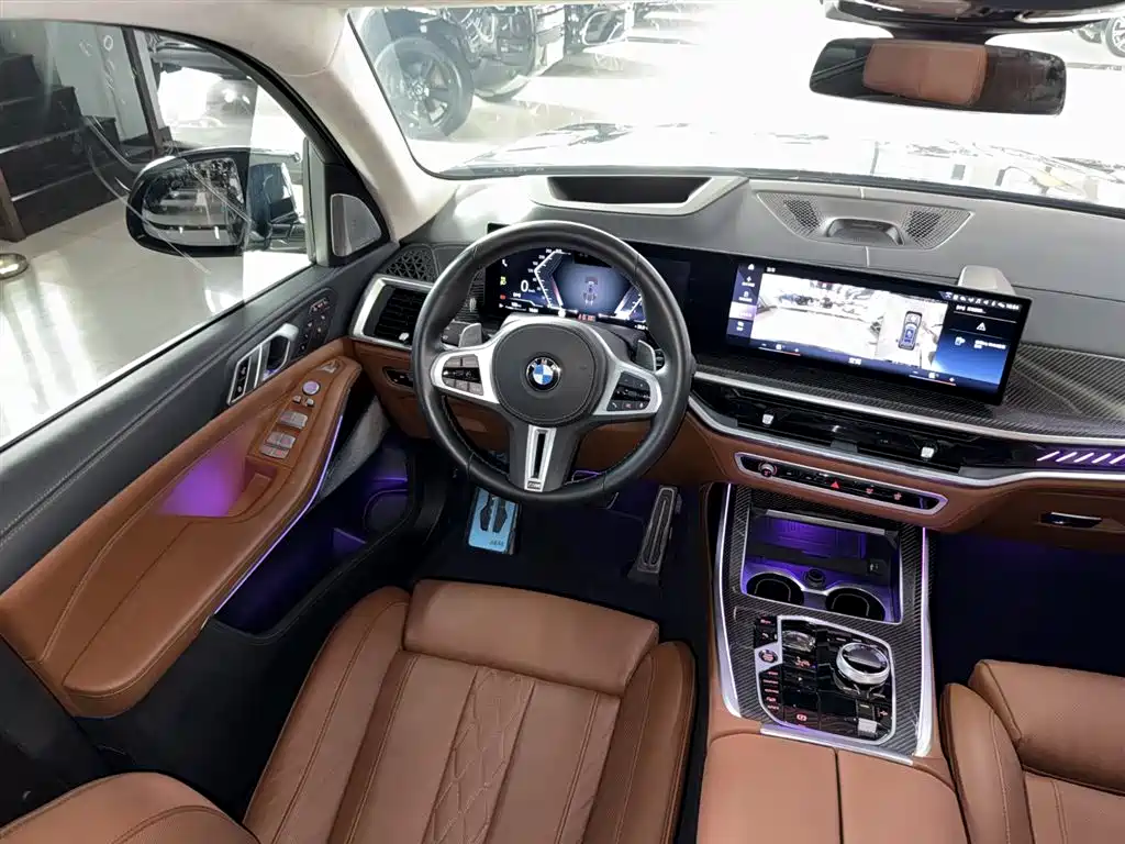BMW X7 M60i 2023 — фото 14