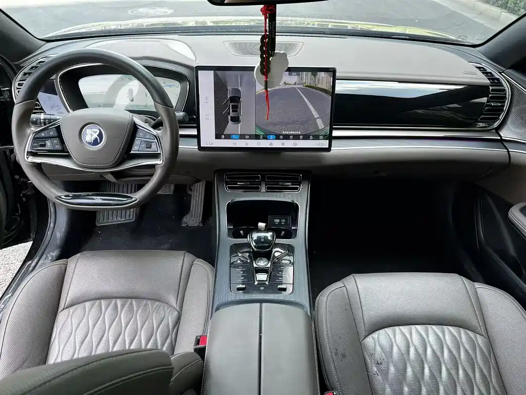 BYD Han 2024