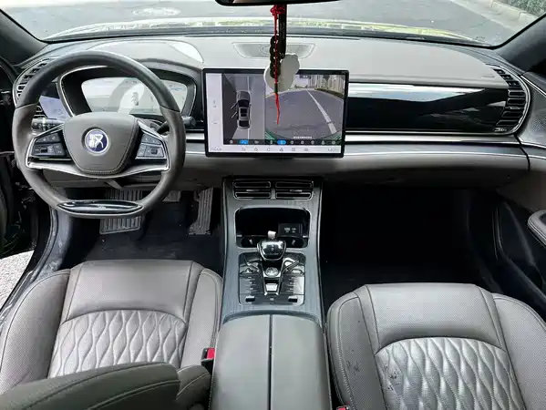 BYD Han 2024