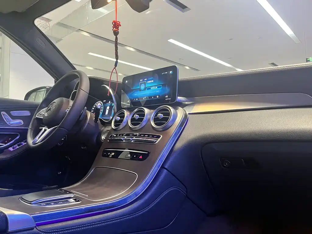 Mercedes-Benz GLC 2019 — фото 10