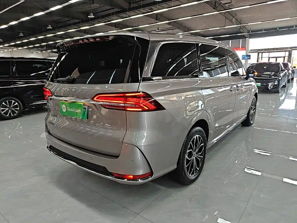 Roewe iMAX8 New Energy 2025 — фото 7