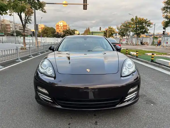 Porsche Panamera 2012