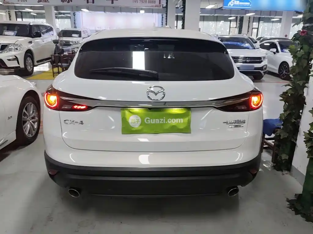 Mazda CX-4 2023
