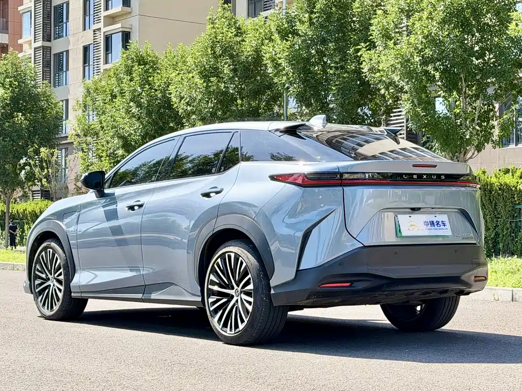 Lexus RZ 2023 — фото 32