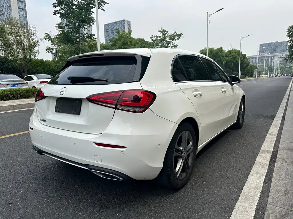 Mercedes-Benz A-Class 2020 — фото 5